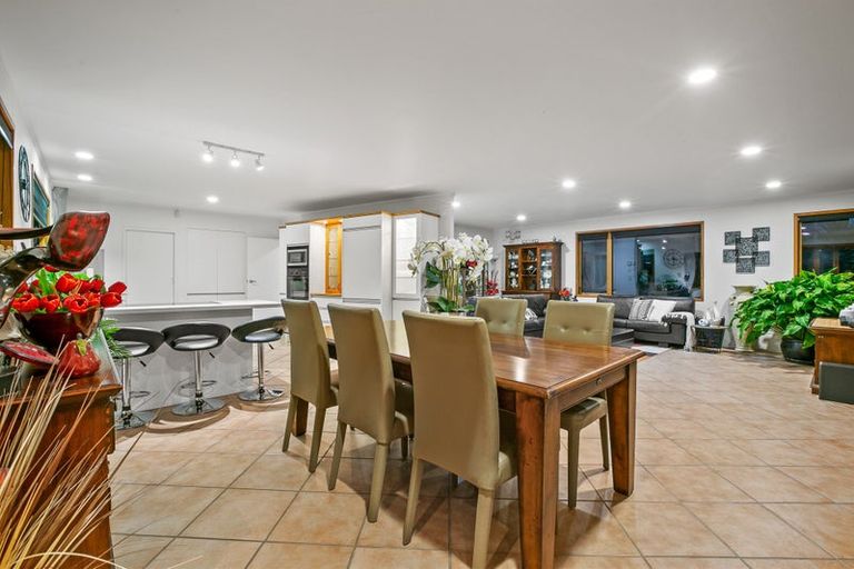 Photo of property in 46 Whiteley Street, Moturoa, New Plymouth, 4310