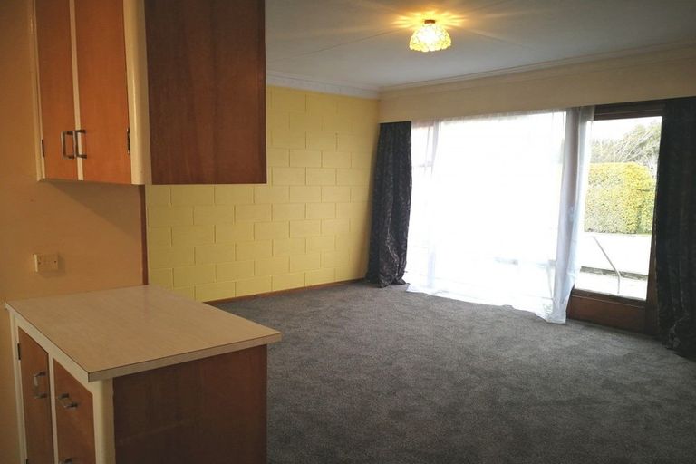 Photo of property in 10 Railway Esplanade, East Gore, Gore, 9710