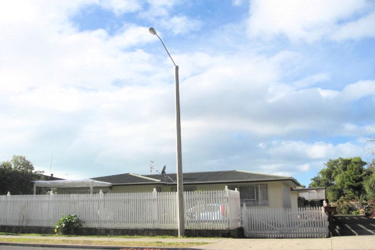 Photo of property in 69 Puketapu Road, Taradale, Napier, 4112