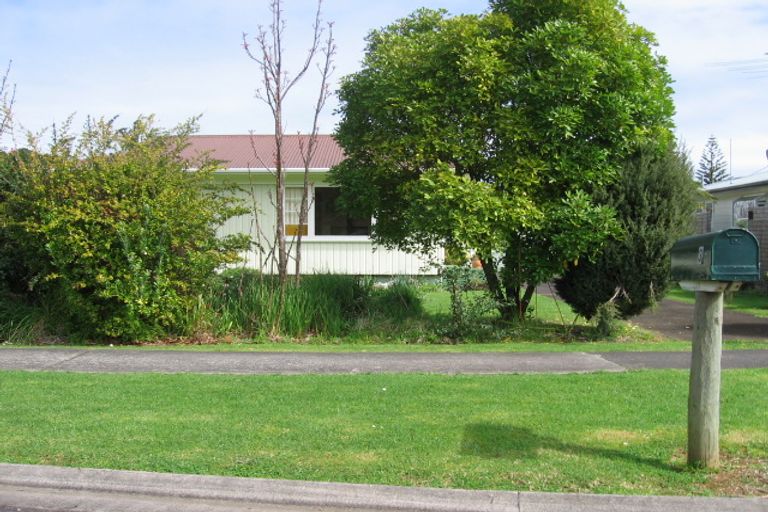 Photo of property in 31 West Crescent, Te Puru, Thames, 3575