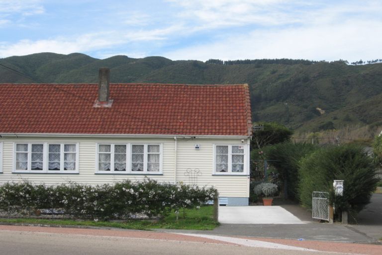Photo of property in 206 Naenae Road, Naenae, Lower Hutt, 5011