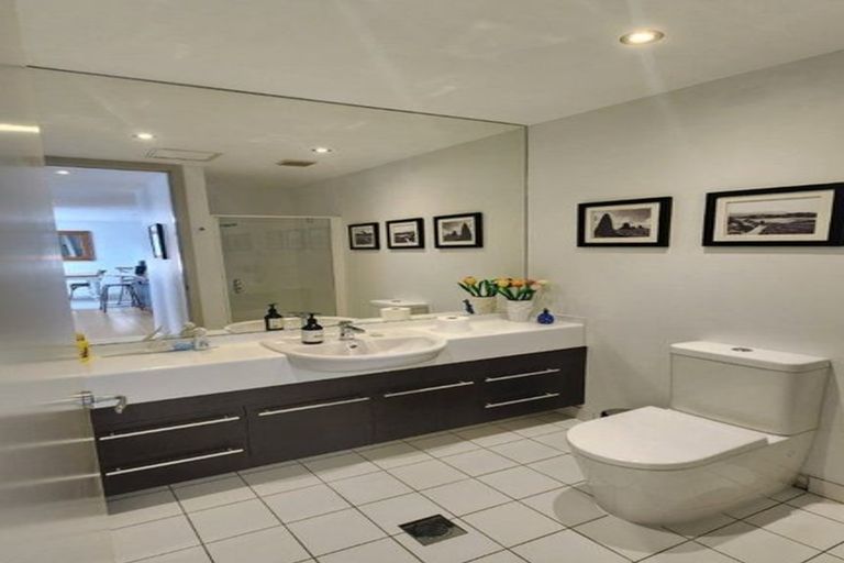 Photo of property in 12/337 Jackson Street, Petone, Lower Hutt, 5012