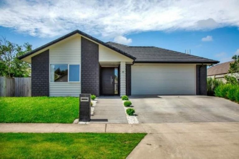 Photo of property in 10 Ryder Drive, Waiwhakaiho, New Plymouth, 4312