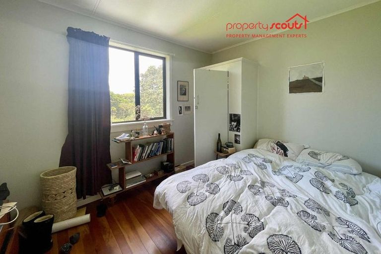 Photo of property in 125 Pioneer Road, Moturoa, New Plymouth, 4310