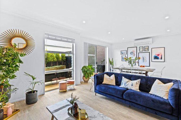 Photo of property in 76 Bomb Point Drive, Hobsonville, Auckland, 0616