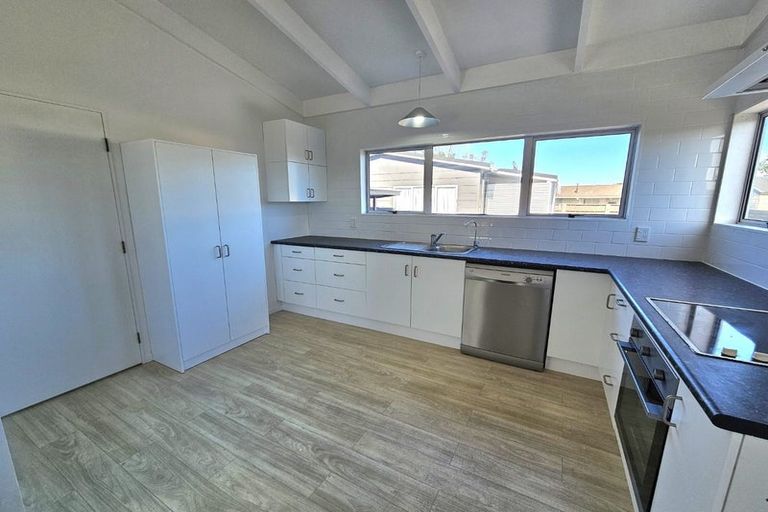 Photo of property in 18a Trimble Place, Bell Block, New Plymouth, 4312