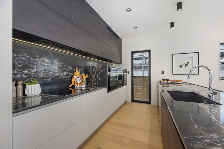 Photo of property in 160 Te Oneroa Way, Long Bay, Auckland, 0630