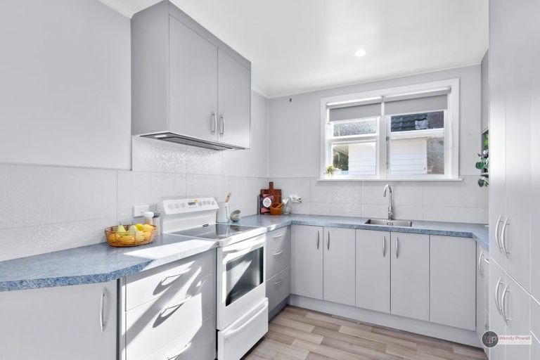 Photo of property in 72 Black Beech Street, Birchville, Upper Hutt, 5018