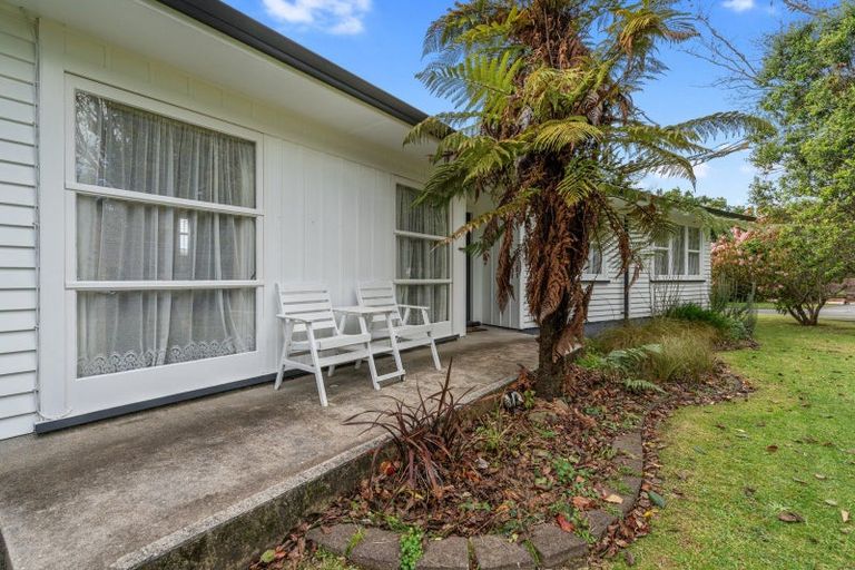 Photo of property in 16 Fairview Place, Te Puke, 3119