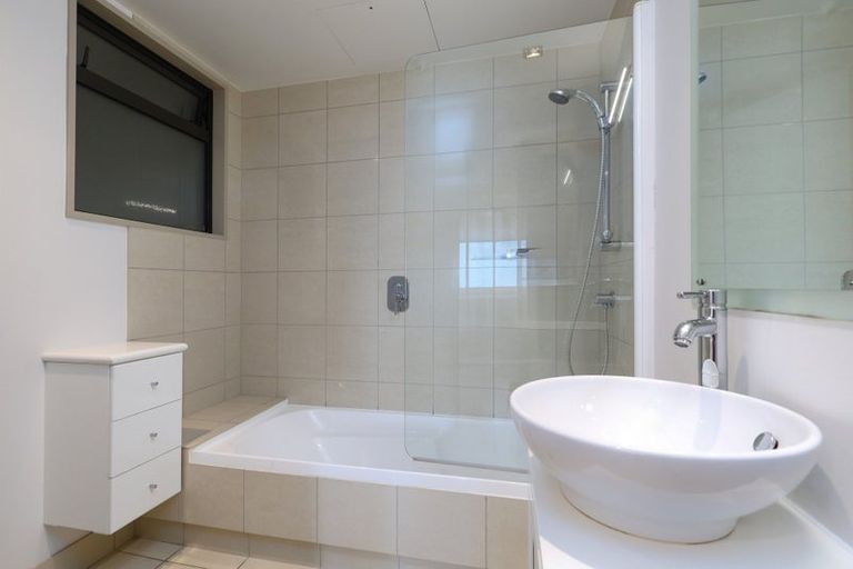 Photo of property in Waterfront Apartments, 8/309 Wakefield Quay, Stepneyville, Nelson, 7010