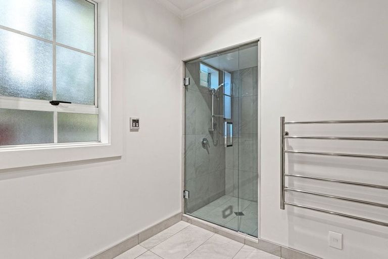 Photo of property in 112 Clyde Road, Ilam, Christchurch, 8041