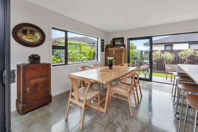 Photo of property in 7 Olney Court, One Tree Point, 0118