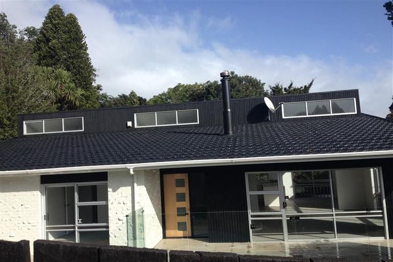 Photo of property in 16 Heaton Grove, Chatswood, Auckland, 0626