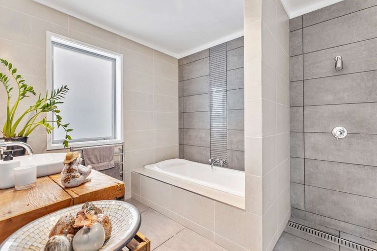 Photo of property in 60 Mili Way South, Ranui, Auckland, 0612