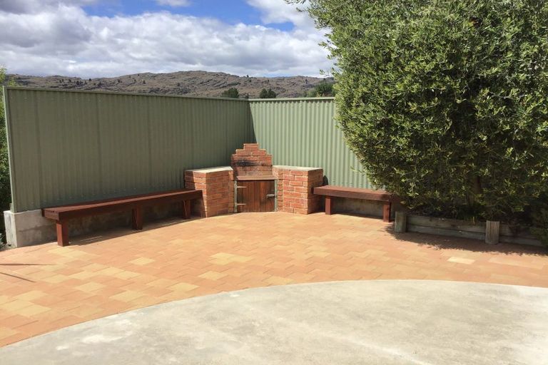 Photo of property in 17 Craig Place, Bridge Hill, Alexandra, 9320