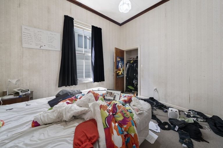 Photo of property in 8 Caroline Street, Mount Victoria, Wellington, 6011