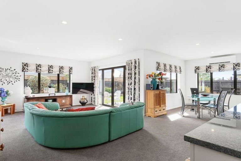 Photo of property in 6 Taiwhenua Street, Rangiora, 7400