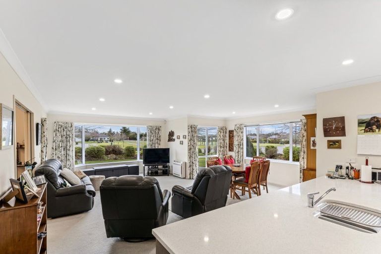 Photo of property in 12 Rotherham Drive, West Melton, 7618