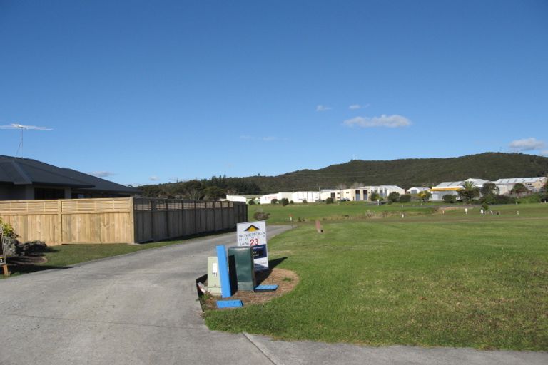 Photo of property in 3 Halyard Loop, Haruru, 0204