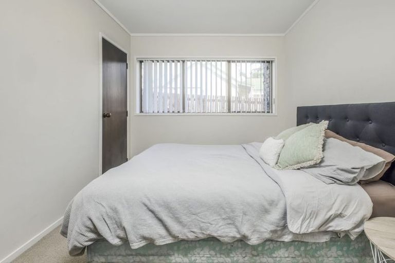 Photo of property in 136 Everglade Drive, Totara Heights, Auckland, 2105