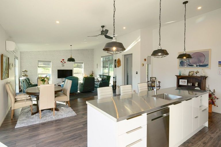 Photo of property in 12 Devenish Place, Atawhai, Nelson, 7010