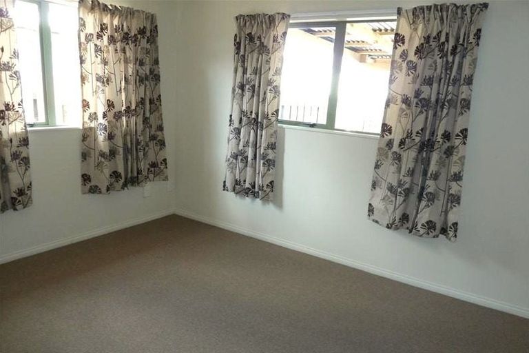 Photo of property in 38 Brentford Place, Manurewa, Auckland, 2102