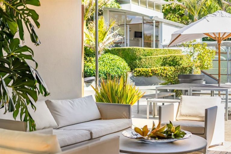 Photo of property in 360 Paremata Road, Whitby, Porirua, 5381