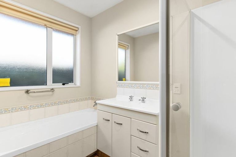 Photo of property in 2 Bluebell Lane, Woolston, Christchurch, 8023