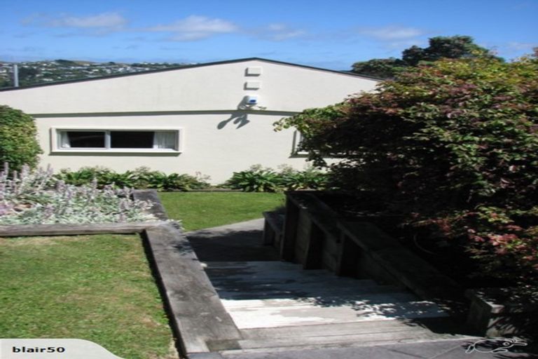 Photo of property in 47 Fitzpatrick Street, Newlands, Wellington, 6037