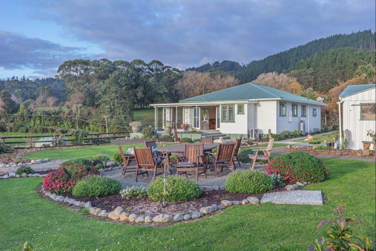 Photo of property in 252 Wallace Road, Koputaroa, Levin, 5571