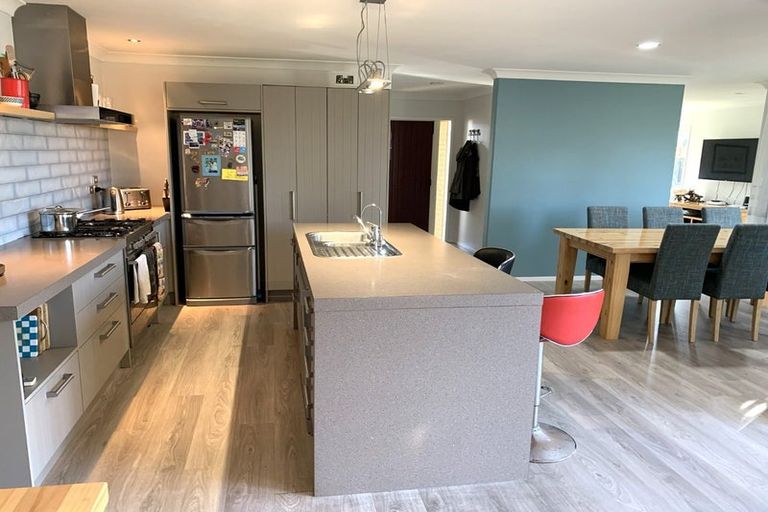 Photo of property in 16 Omega Place, Coastlands, Whakatane, 3120