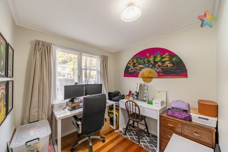 Photo of property in 2/264 Muritai Road, Eastbourne, Lower Hutt, 5013