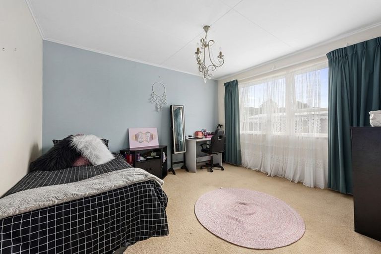 Photo of property in 13 Matthews Road, Wainuiomata, Lower Hutt, 5014