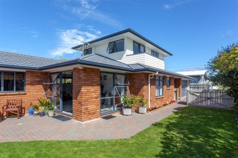 Photo of property in 220b Ocean Road, Whangamata, 3620