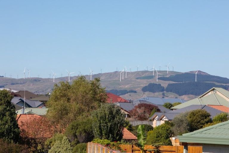 Photo of property in 100 Parnell Heights, Kelvin Grove, Palmerston North, 4414