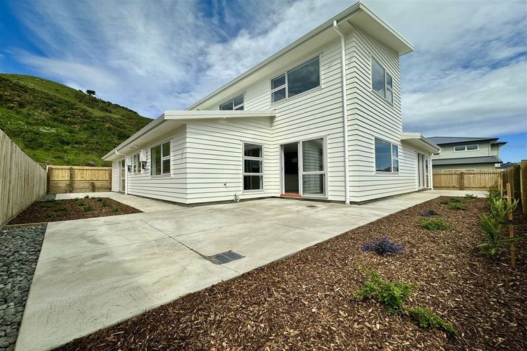 Photo of property in 31 Farnworth Terrace, Churton Park, Wellington, 6037