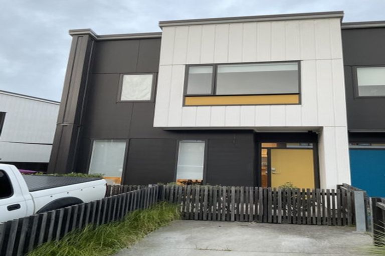 Photo of property in 7 Piko Lane, Hobsonville, Auckland, 0616