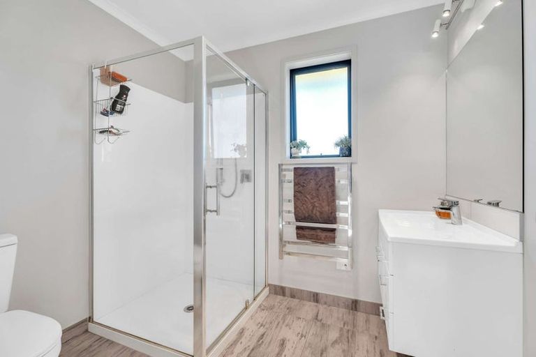 Photo of property in 19 Lady Jocelyn Place, Whitianga, 3510