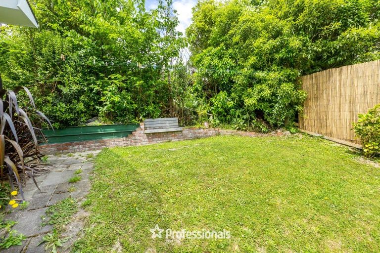 Photo of property in 8 Robson Street, Stokes Valley, Lower Hutt, 5019