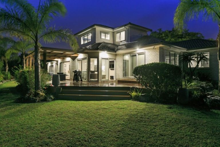 Photo of property in 47 Isobel Road, Greenhithe, Auckland, 0632