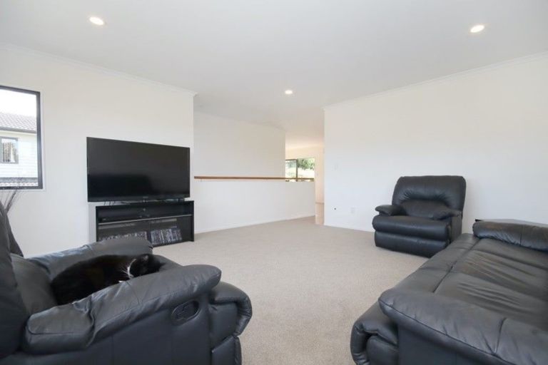 Photo of property in 8 Vintage Drive, Henderson, Auckland, 0612