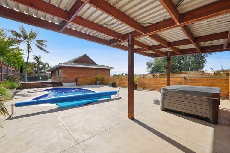 Photo of property in 5 Vintage Drive, Henderson, Auckland, 0612