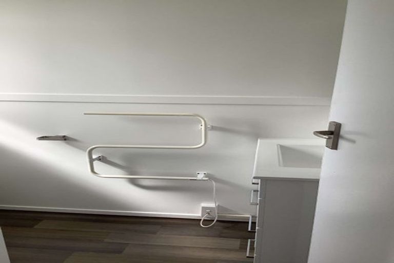 Photo of property in 2/86 Picton Avenue, Riccarton, Christchurch, 8011