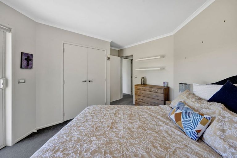 Photo of property in 1 Elizabeth Grove, Stratford, 4332