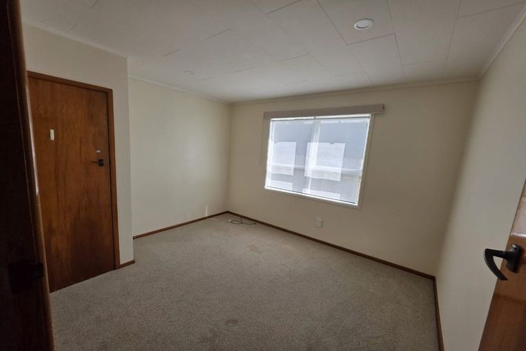 Photo of property in 14 Ussher Place, Pakuranga Heights, Auckland, 2010