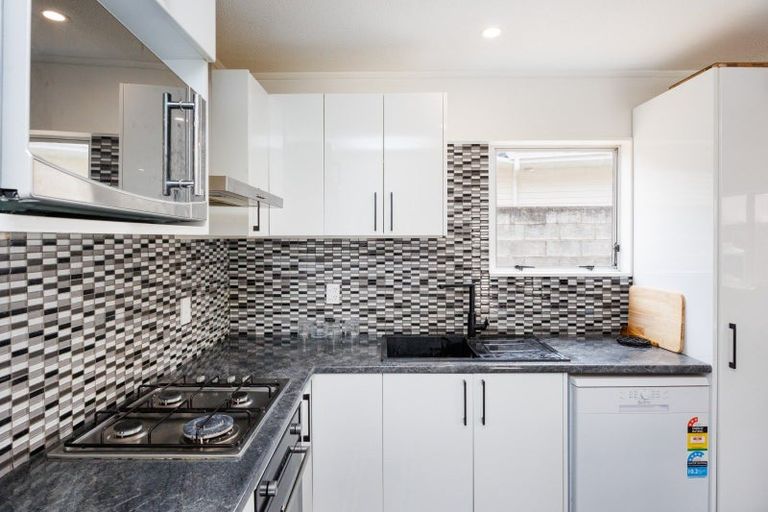 Photo of property in 23a Rhodes Drive, Kelvin Grove, Palmerston North, 4414