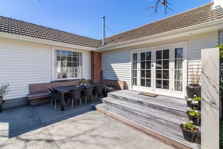 Photo of property in 11 Joyce Crescent, Ilam, Christchurch, 8041