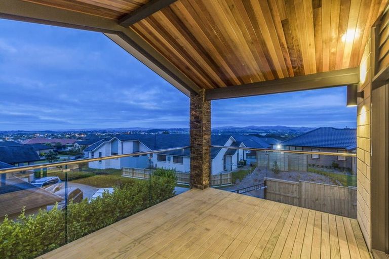 Photo of property in 8 Judith Anne Drive, Pukekohe, 2120