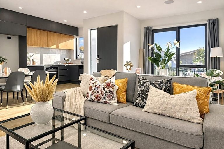 Photo of property in 6 Taukahiwi Road, Pukekohe, 2120
