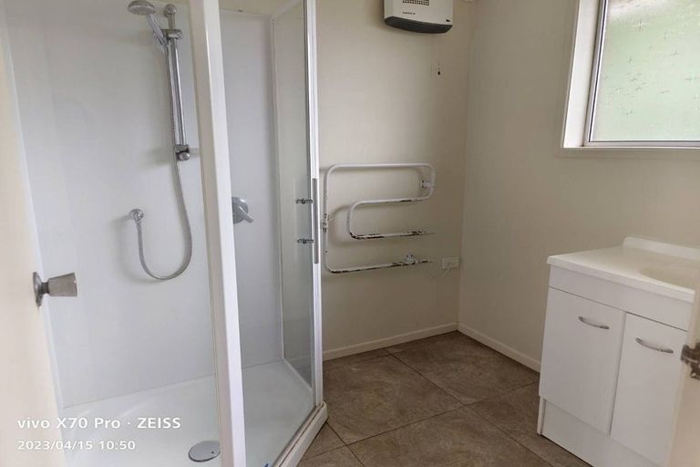 Photo of property in 2/70 Hattaway Avenue, Bucklands Beach, Auckland, 2012